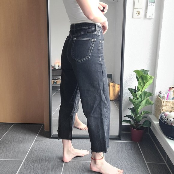 Zara Woman Premium Denim Collection Black Raw Hem Ankle Wide Leg Jeans US 4 - Picture 5 of 15